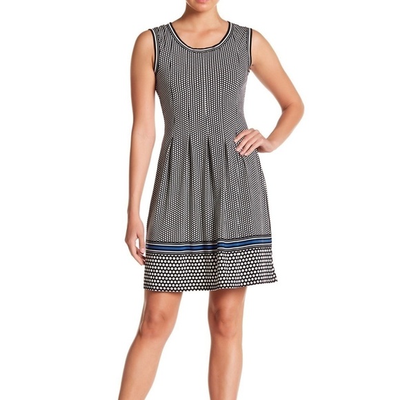 Max Studio Dresses & Skirts - Max Studio Patterned Sleeveless Fit & Flare Dress